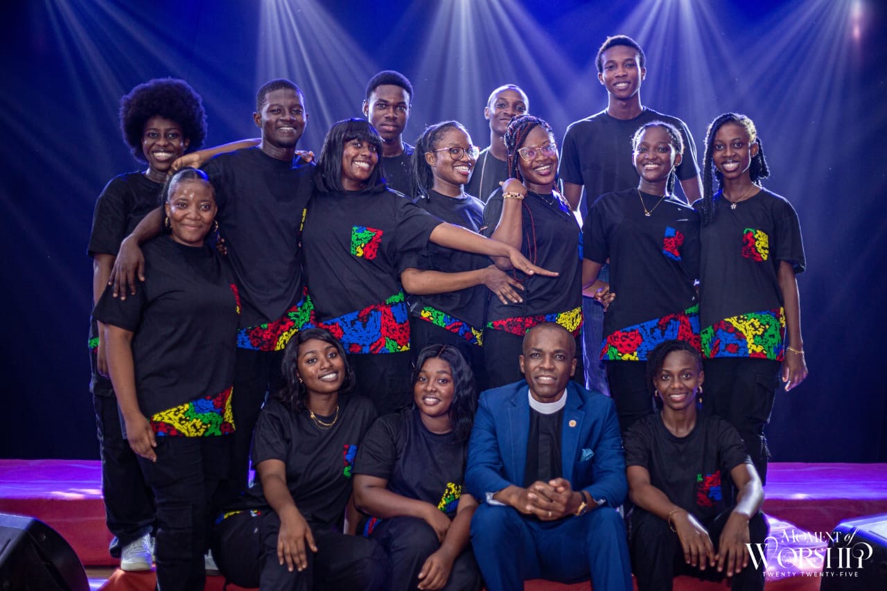 Glorious Praise Vessels